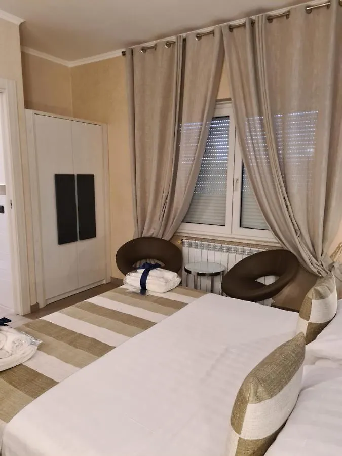 Albis Rooms Guest House Fiumicino Italia
