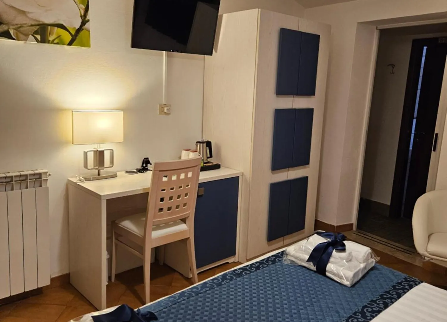 Albis Rooms Guest House Fiumicino 2*,