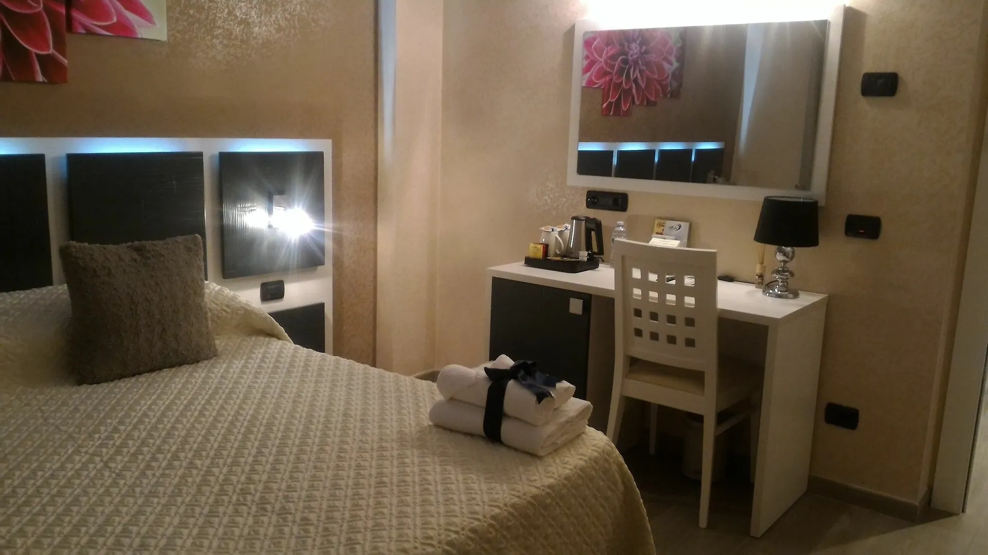 Albis Rooms Guest House Fiumicino 2*,  Italy